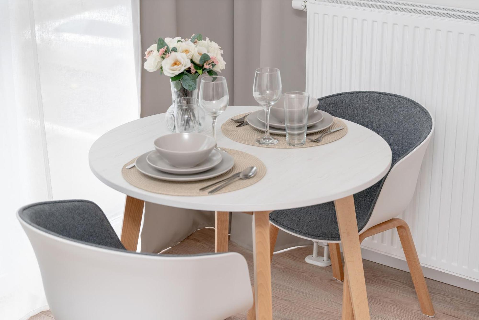 Minimalist Studios Wojciechowskiego With Parking In Poznan By Noclegi Renters Zewnętrze zdjęcie